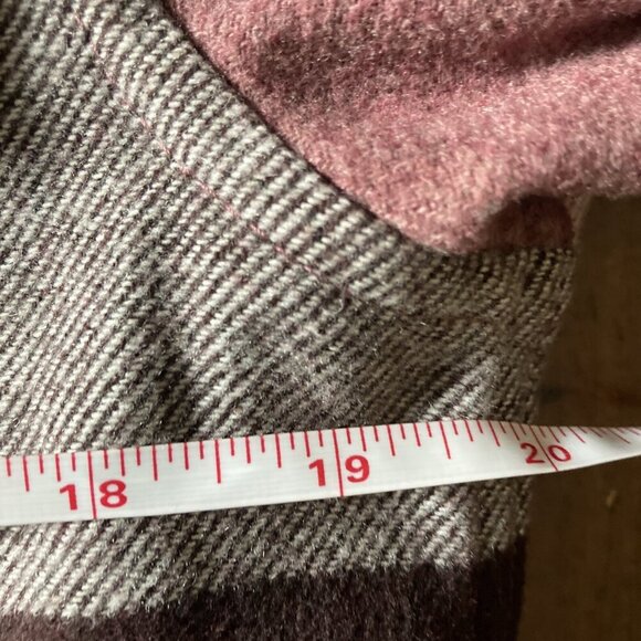 H & M Heavy Burgundy Checked Flannel Shirt Size Small Regular Fit - Picture 5 of 6